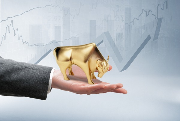 “鹰王”放话年内不降息 两大票委谈及加息！