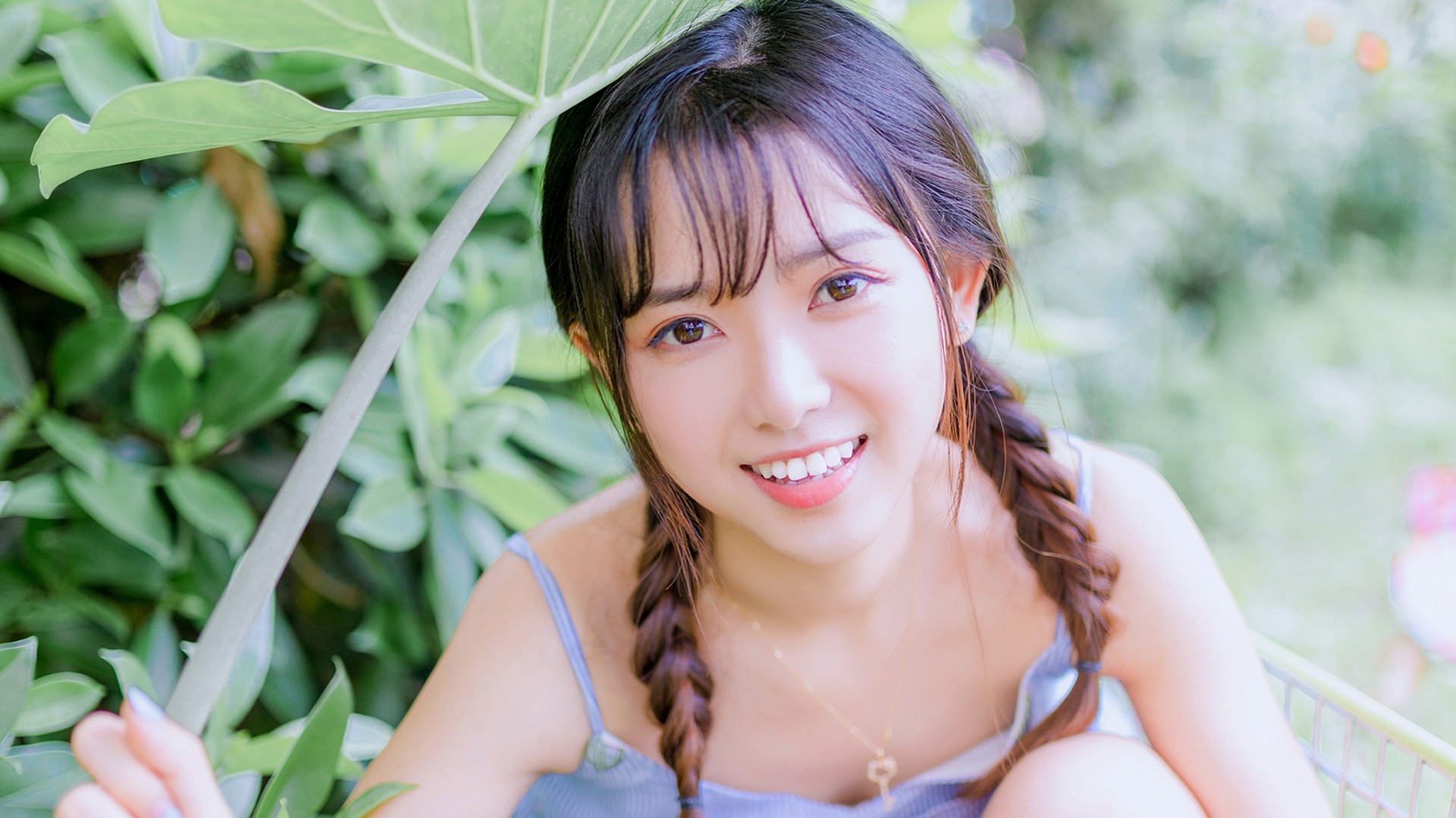 英镑周一大幅低开！英媒称恐有更多内阁大臣辞